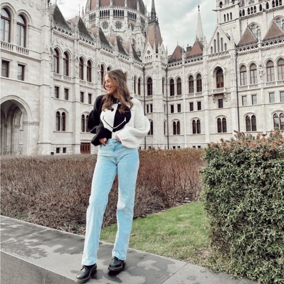 Farm Rio x Smiley Icon Pullover Sweater Small - Picture 3 of 3